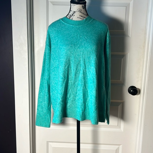 LOFT sweater NWT and super soft - Picture 1 of 7